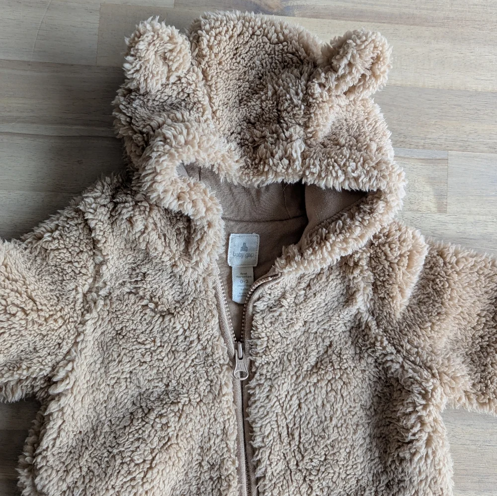 Baby GAP Sherpa Bunting‎ (Sz 0-3mo)